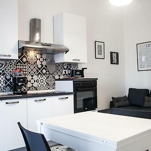 Catania Over Time-Rooms